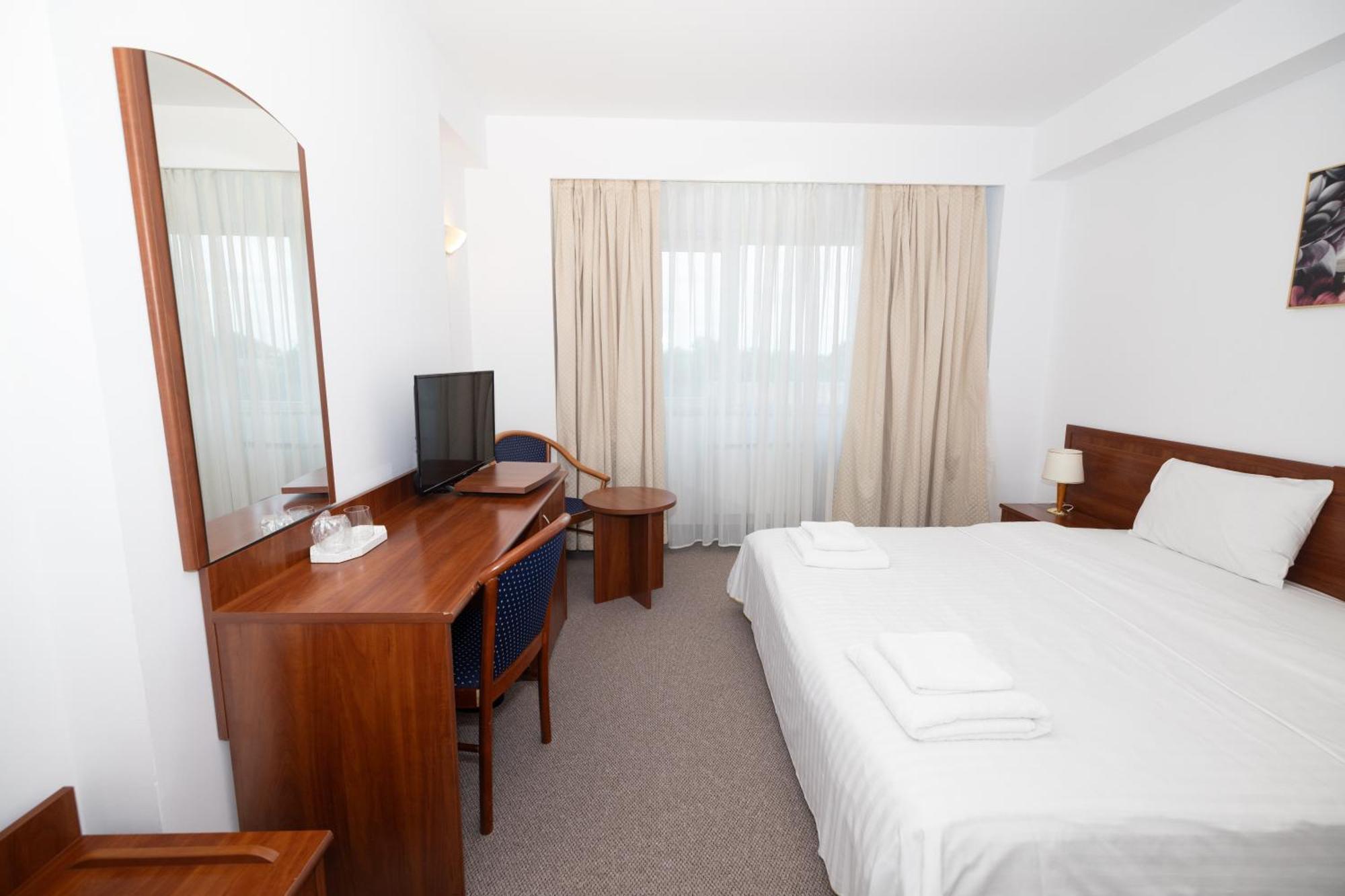 Excelsior Hotel 3*
